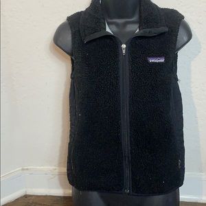 Patagonia™️ Black “Synchilla” Sherpa Vest